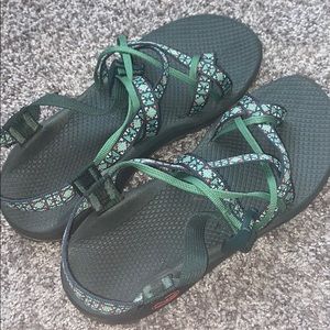 like new size 10 women chacos
